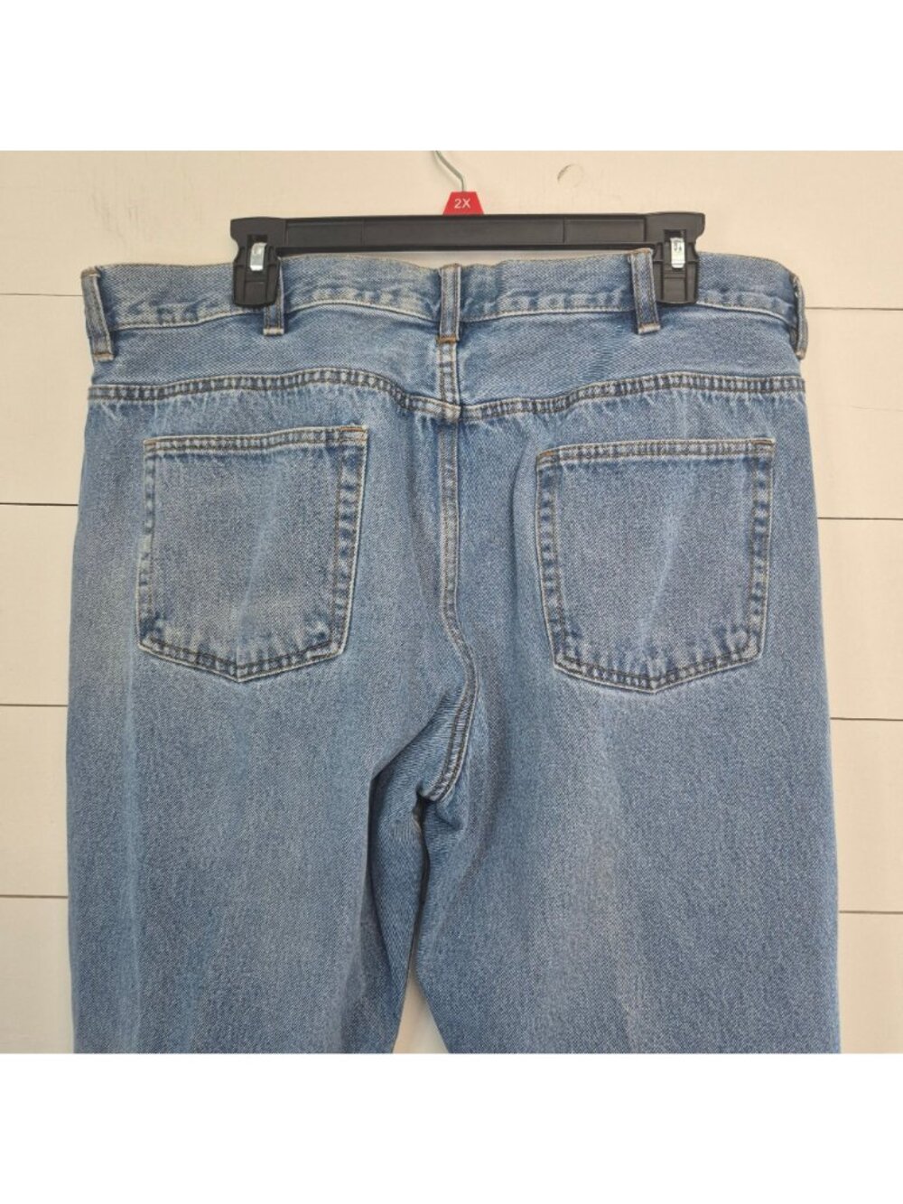 Blue Mountain Mens Relaxed Fit Light Wash Denim Jeans Size 40/32 - Picture 9 of 11